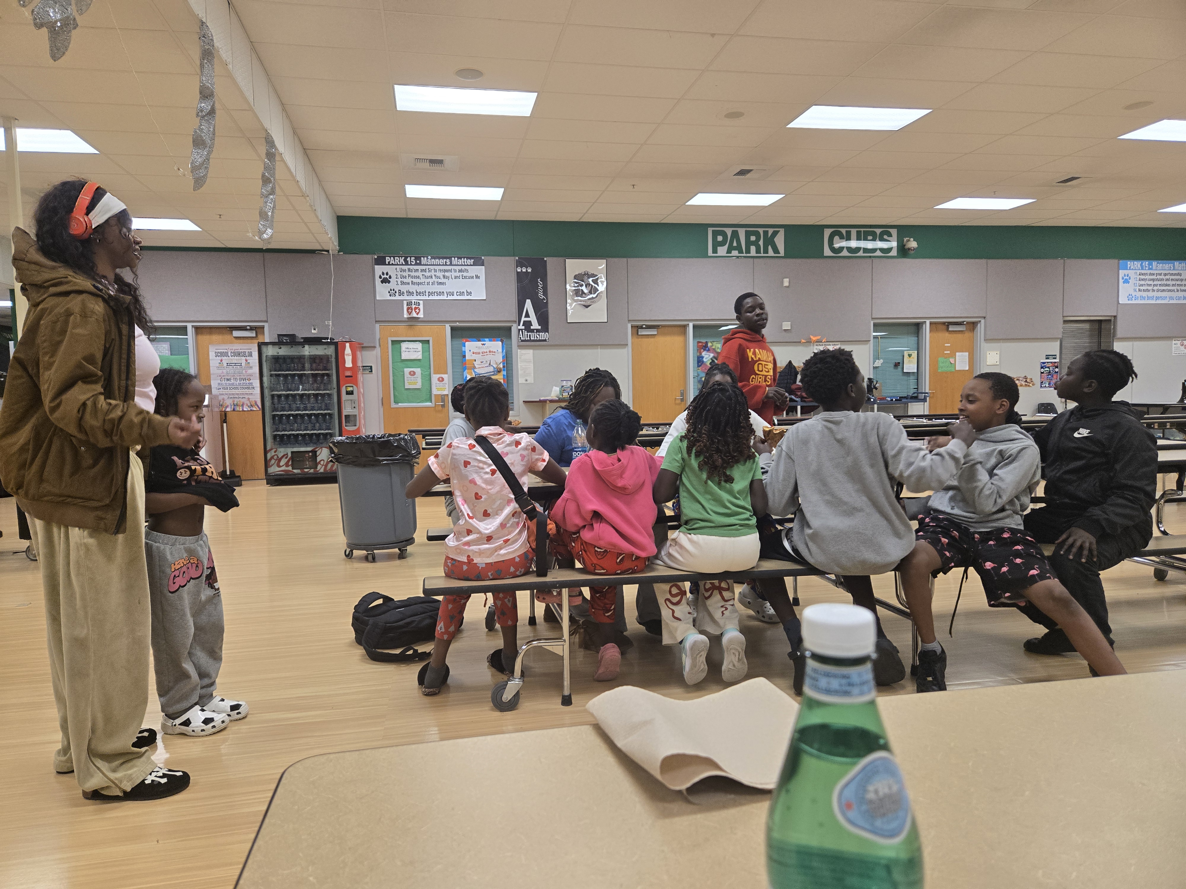 Youth and volunteers gathered at an SDM evening session